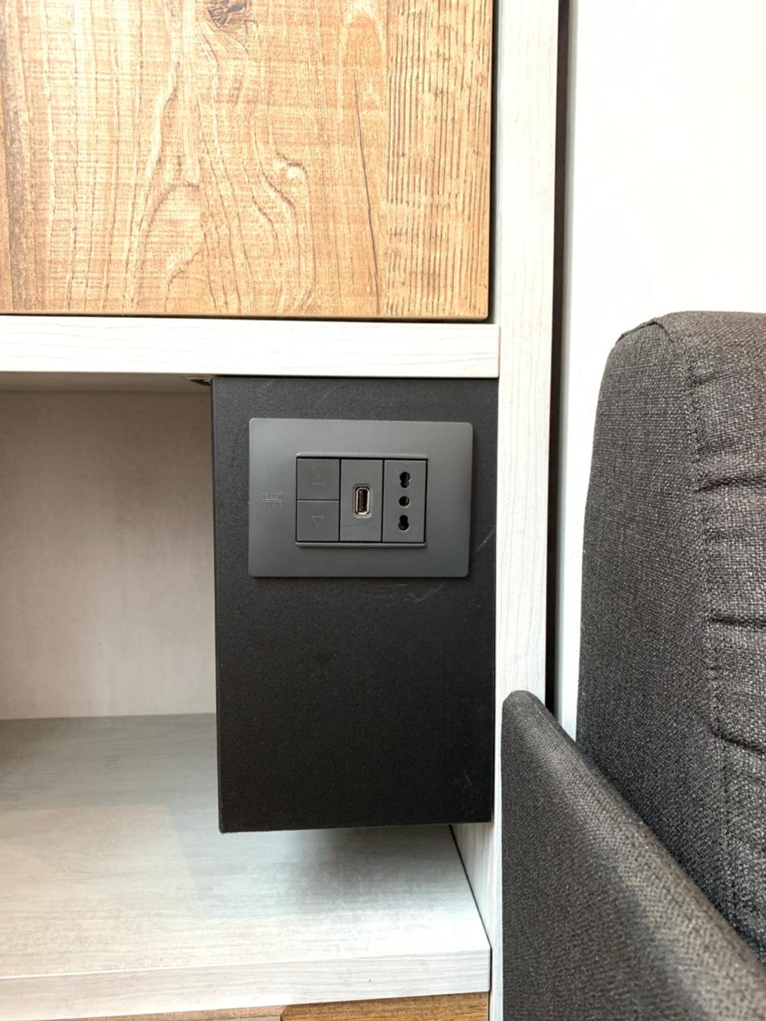 Drooms 4,0 Domotic Smart Self 24H,7 Vicino Treni Porta Susa E Centro Storico 都灵 外观 照片