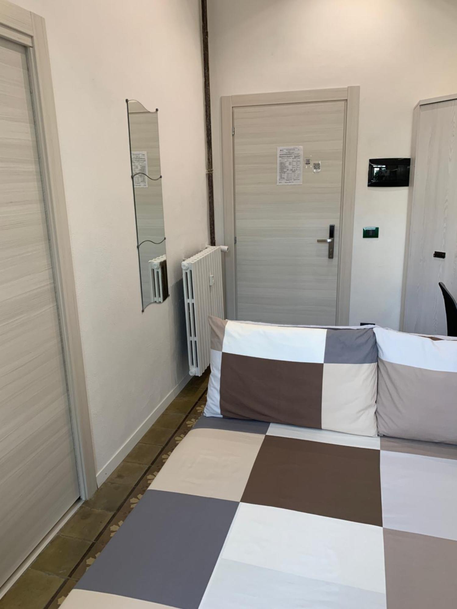 Drooms 4,0 Domotic Smart Self 24H,7 Vicino Treni Porta Susa E Centro Storico 都灵 外观 照片